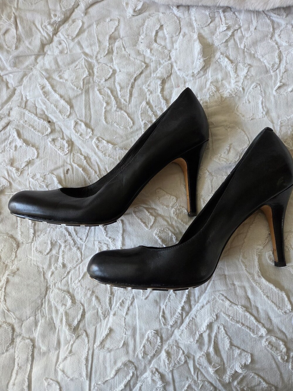 Cole Hahn Nike Air Classic Black Women's Leather Pumps - Sleek High Heels - Picture 1 of 5
